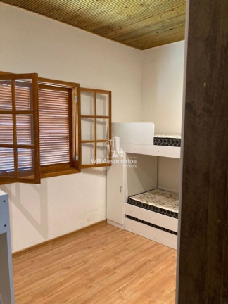 Imagem Imóvel com 2 Quartos à Venda, 150 m² Imagem Imóvel com 2 Quartos à Venda, 150 m²