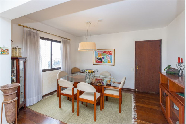 Imagem Imóvel com 4 Quartos à Venda, em Vila Andrade - São Paulo Imagem Imóvel com 4 Quartos à Venda, em Vila Andrade - São Paulo
