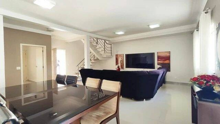 Imagem Casa com 3 Quartos à Venda, em Limeira Imagem Casa com 3 Quartos à Venda, em Limeira