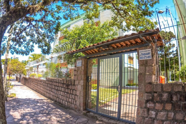 Imagem Imóvel com 2 Quartos à Venda, em Cristal - Porto Alegre Imagem Imóvel com 2 Quartos à Venda, em Cristal - Porto Alegre