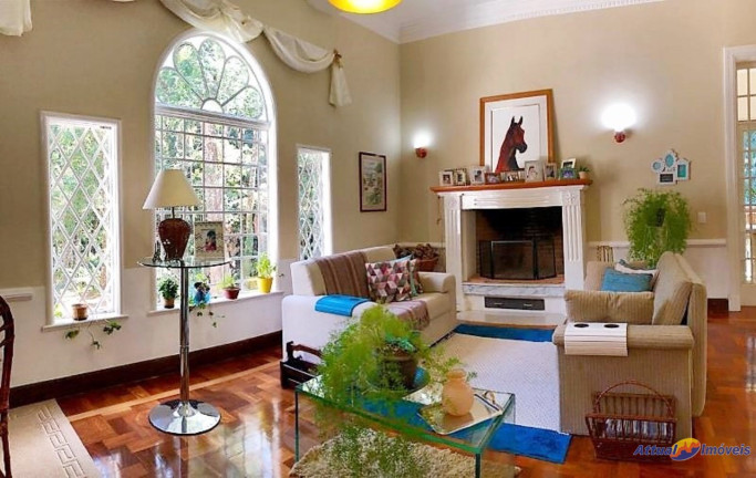 Imagem Casa com 6 Quartos à Venda, 775 m² em Quebra Frascos - Teresópolis Imagem Casa com 6 Quartos à Venda, 775 m² em Quebra Frascos - Teresópolis
