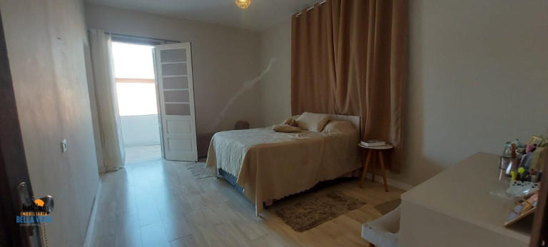 Imagem Sobrado com 4 Quartos à Venda, 242 m² em Centro - São Vicente Imagem Sobrado com 4 Quartos à Venda, 242 m² em Centro - São Vicente