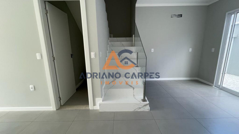 Imagem Imóvel com 2 Quartos à Venda, 121 m² em Centro - Balneário Piçarras Imagem Imóvel com 2 Quartos à Venda, 121 m² em Centro - Balneário Piçarras