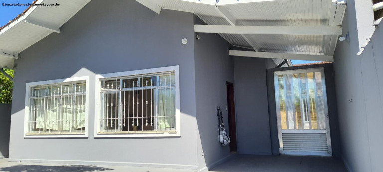 Casa com 3 Quartos à Venda, 127 m² em Centro - Peruíbe