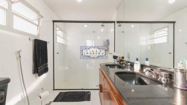 Imagem Cobertura com 3 Quartos à Venda, 400 m² em Lagoa - Rio De Janeiro