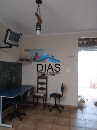 Imagem Casa com 3 Quartos à Venda, 210 m² em Centro - Araraquara Imagem Casa com 3 Quartos à Venda, 210 m² em Centro - Araraquara