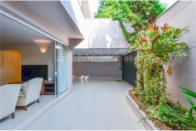 Casa com 3 Quartos à Venda, 200 m² em Brooklin Paulista - São Paulo