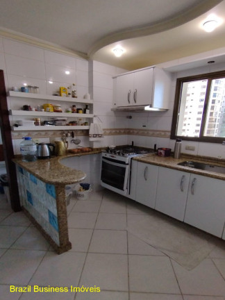 Imagem Imóvel com 3 Quartos à Venda, 160 m² em Centro - Balneário Camboriú