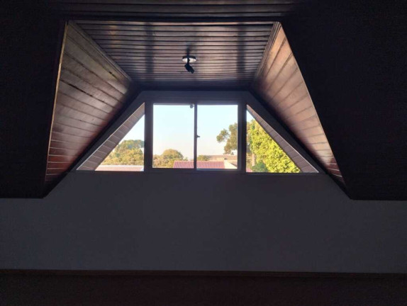 Imagem Casa com 3 Quartos à Venda, 170 m² em Boqueirão - Curitiba Imagem Casa com 3 Quartos à Venda, 170 m² em Boqueirão - Curitiba