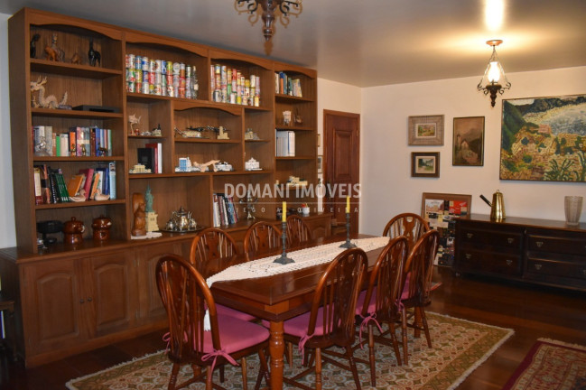 Imagem Imóvel com 3 Quartos à Venda, 163 m² em Região De Capivari - Campos Do Jordão Imagem Imóvel com 3 Quartos à Venda, 163 m² em Região De Capivari - Campos Do Jordão