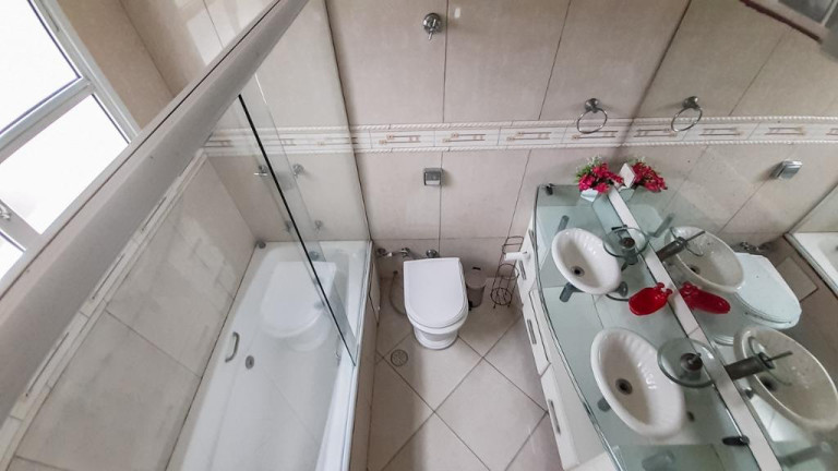 Imagem Apartamento com 3 Quartos à Venda, 176 m² em Pitangueiras - Guarujá