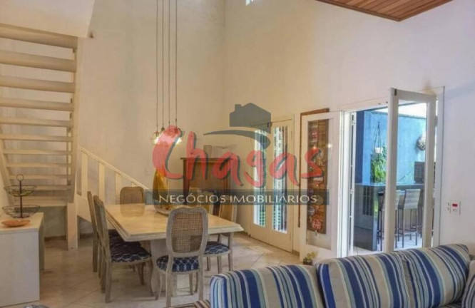 Imagem Sobrado com 6 Quartos à Venda, 380 m² em Tabatinga - Caraguatatuba Imagem Sobrado com 6 Quartos à Venda, 380 m² em Tabatinga - Caraguatatuba