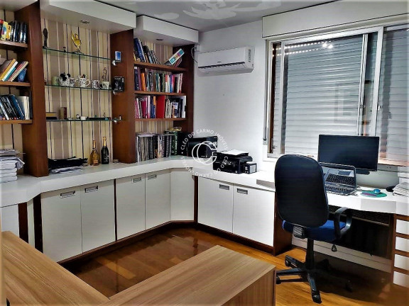 Cobertura com 4 Quartos à Venda, 185 m² em Centro - Santa Maria