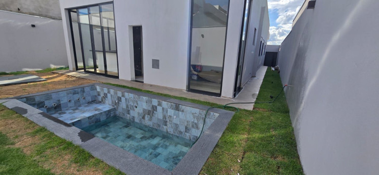 Imagem Casa de Condomínio com 3 Quartos à Venda, 207 m² em Gávea - Uberlândia Imagem Casa de Condomínio com 3 Quartos à Venda, 207 m² em Gávea - Uberlândia