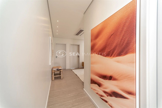 Imagem Casa com 5 Quartos à Venda, 458 m² em Praia Do Estaleiro - Balneário Camboriú Imagem Casa com 5 Quartos à Venda, 458 m² em Praia Do Estaleiro - Balneário Camboriú