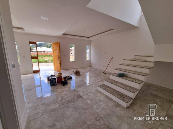 Imagem Casa com 4 Quartos à Venda ou Locação, 230 m² em Albuquerque - Teresópolis