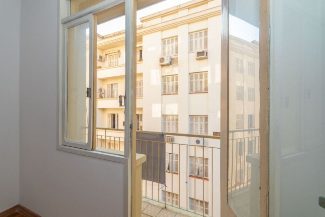 Imagem Apartamento com 2 Quartos à Venda, 56 m² em Floresta - Porto Alegre