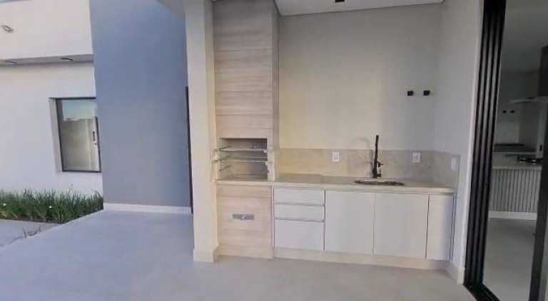 Imagem Casa com 3 Quartos à Venda, 200 m² em Condomínio Jardim Flamboyan - Bragança Paulista Imagem Casa com 3 Quartos à Venda, 200 m² em Condomínio Jardim Flamboyan - Bragança Paulista
