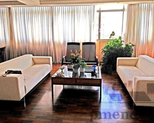Apartamento com 3 Quartos à Venda, 270 m² em Santa Cecília - São Paulo