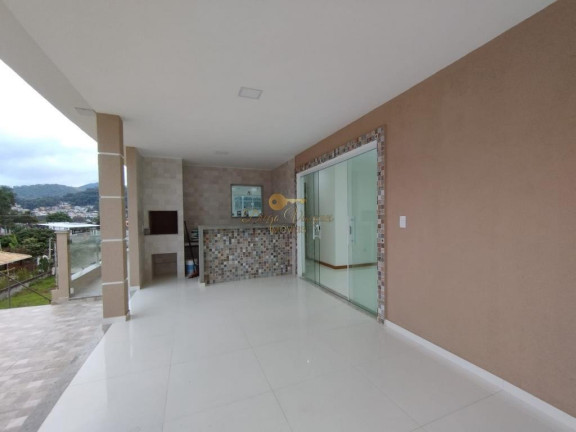 Imagem Casa com 4 Quartos à Venda, 252 m² em Vargem Grande - Teresópolis