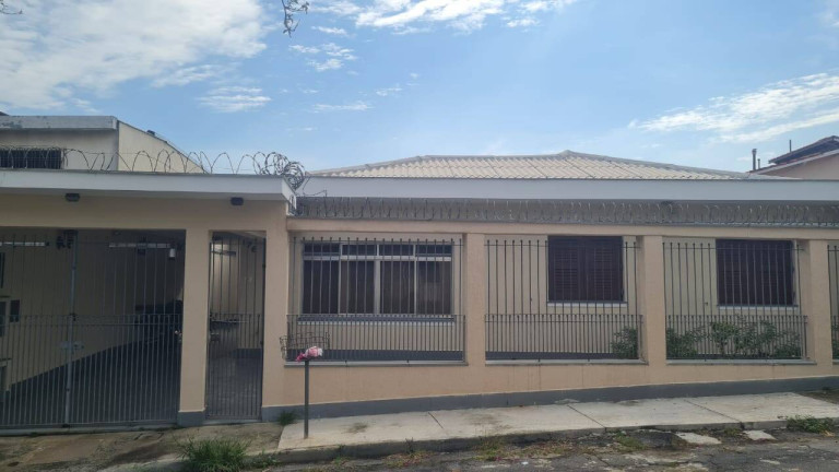 Imagem Casa com 3 Quartos à Venda, 255 m² em Jardim Trussardi - São Paulo