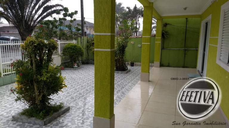 Imagem Casa com 8 Quartos à Venda, 440 m² em Cohapar - Guaratuba