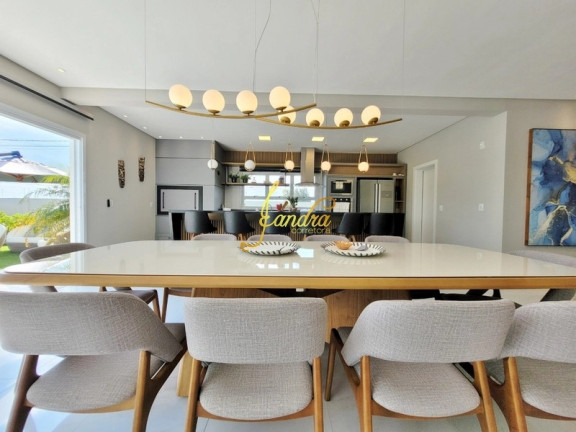 Imagem Casa de Condomínio com 4 Quartos à Venda, 210 m² em Centro - Xangri-la
