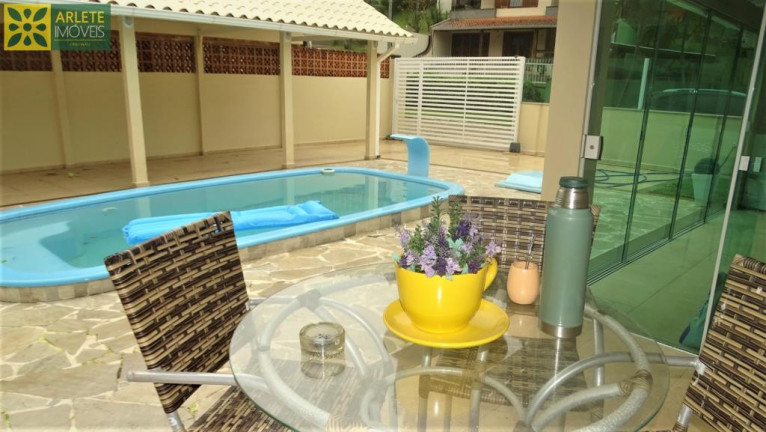 Imagem Casa com 4 Quartos à Venda, 168 m² em Centro - Porto Belo Imagem Casa com 4 Quartos à Venda, 168 m² em Centro - Porto Belo