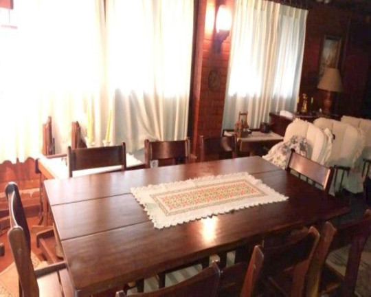 Imagem Casa com 4 Quartos à Venda, 314 m² em Albuquerque - Teresópolis Imagem Casa com 4 Quartos à Venda, 314 m² em Albuquerque - Teresópolis