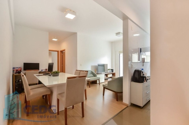 Imagem Apartamento com 2 Quartos à Venda, 60 m² em Bigorrilho - Curitiba