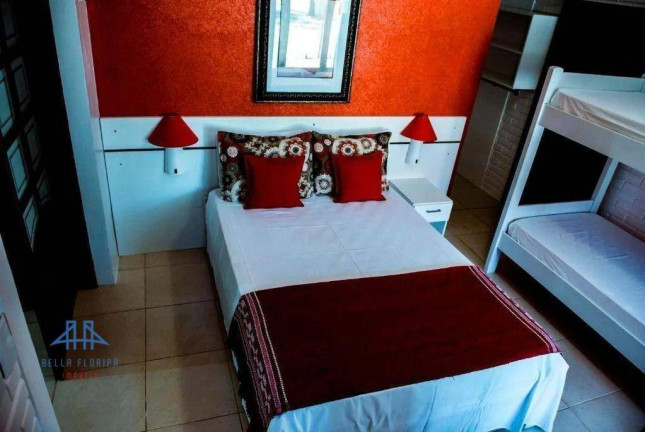 Imagem Edifício Residencial com 29 Quartos à Venda, 1.200 m² em Canasvieiras - Florianópolis Imagem Edifício Residencial com 29 Quartos à Venda, 1.200 m² em Canasvieiras - Florianópolis