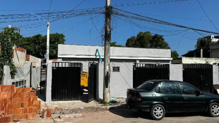 Casa com 1 Quarto à Venda, 29 m² em Laranjal - Sao Goncalo