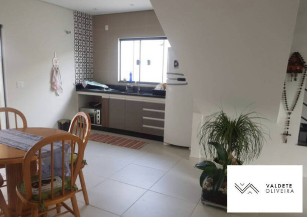 Imagem Casa com 2 Quartos à Venda, em Jardim Santa Júlia - São José Dos Campos Imagem Casa com 2 Quartos à Venda, em Jardim Santa Júlia - São José Dos Campos