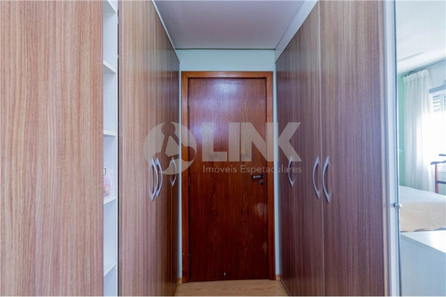 Imagem Imóvel com 3 Quartos à Venda, 200 m² em Menino Deus - Porto Alegre Imagem Imóvel com 3 Quartos à Venda, 200 m² em Menino Deus - Porto Alegre
