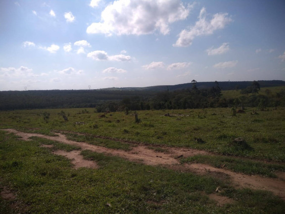 Imagem Fazenda à Venda, 726 m² em Bairro Do Cercado - Araçoiaba Da Serra