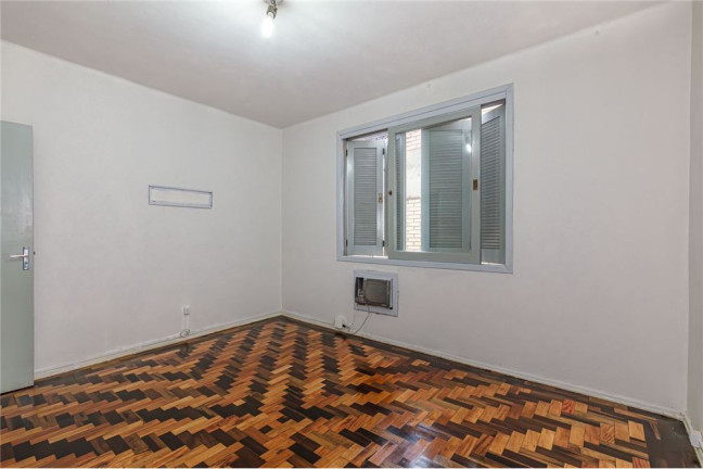 Imagem Imóvel com 1 Quarto à Venda,  em Auxiliadora - Porto Alegre