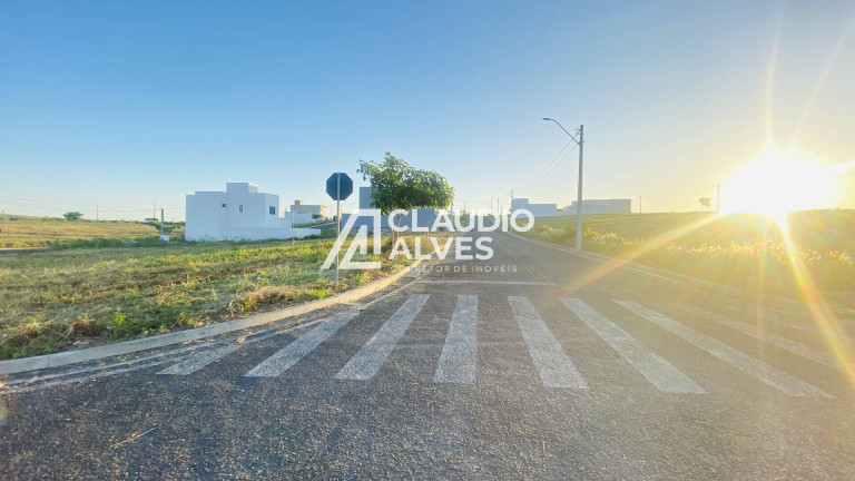 Imagem Terreno à Venda, 160 m² em Nova Esperança - Feira De Santana Imagem Terreno à Venda, 160 m² em Nova Esperança - Feira De Santana