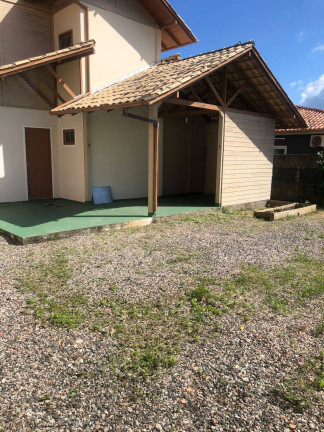 Imagem Casa com 3 Quartos à Venda,  em Campeche - Florianópolis