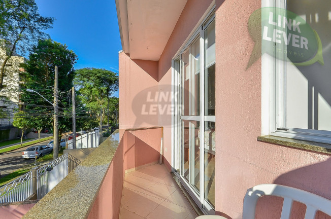 Imagem Sobrado com 3 Quartos à Venda, 164 m² em Boa Vista - Curitiba
