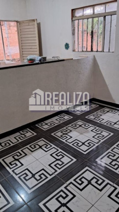 Imagem Casa com 2 Quartos à Venda, 300 m² em Vila Olímpica - Uberaba Imagem Casa com 2 Quartos à Venda, 300 m² em Vila Olímpica - Uberaba