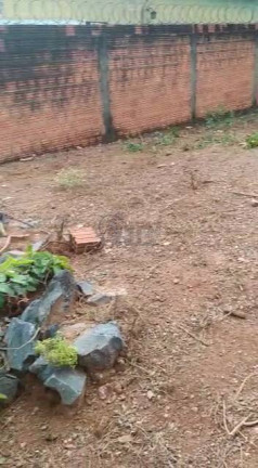 Imagem Terreno à Venda, 200 m² em Maracanã - Montes Claros