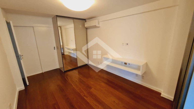 Imagem Apartamento com 3 Quartos à Venda, 192 m² em Leblon - Rio De Janeiro Imagem Apartamento com 3 Quartos à Venda, 192 m² em Leblon - Rio De Janeiro