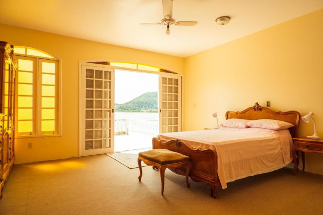 Imagem Casa com 5 Quartos à Venda, 750 m² em Ribeirão Da Ilha - Florianópolis
