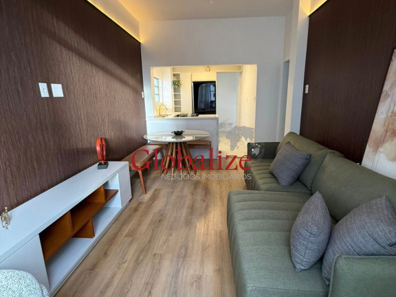 Imóvel com 2 Quartos à Venda, 65 m² em José Menino - Santos