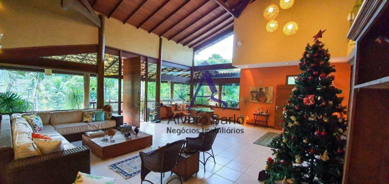 Imagem Casa com 3 Quartos à Venda, 350 m² em Fradinhos - Vitória Imagem Casa com 3 Quartos à Venda, 350 m² em Fradinhos - Vitória