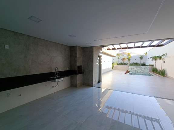 Imagem Casa de Condomínio com 4 Quartos à Venda, 734 m² em Condomínio Do Lago - Goiânia
