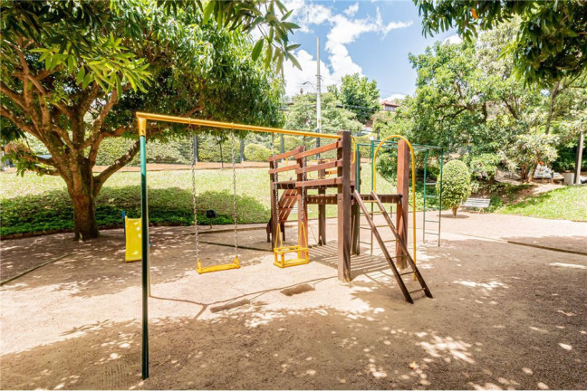 Imagem Imóvel com 3 Quartos à Venda, em Mont Serrat - Porto Alegre Imagem Imóvel com 3 Quartos à Venda, em Mont Serrat - Porto Alegre