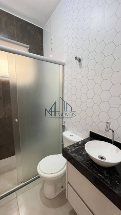 Imagem Casa com 3 Quartos à Venda, 180 m² em Setor Três Marias - Goiânia Imagem Casa com 3 Quartos à Venda, 180 m² em Setor Três Marias - Goiânia