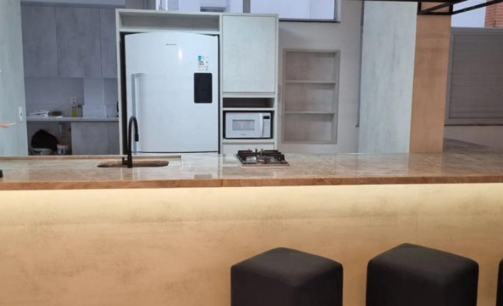 Imagem Imóvel com 3 Quartos à Venda, 170 m² em Vitória - Salvador Imagem Imóvel com 3 Quartos à Venda, 170 m² em Vitória - Salvador