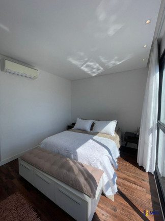 Imagem Casa de Condomínio com 3 Quartos à Venda, 250 m² em Condomínio Residencial Ariribá - Balneário Camboriú Imagem Casa de Condomínio com 3 Quartos à Venda, 250 m² em Condomínio Residencial Ariribá - Balneário Camboriú